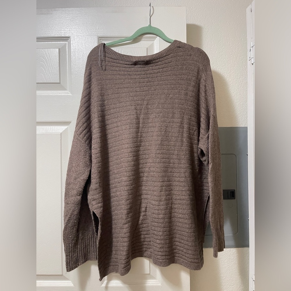 Kaisley Women's Brown V-Neck Sweater L - Picture 3 of 4